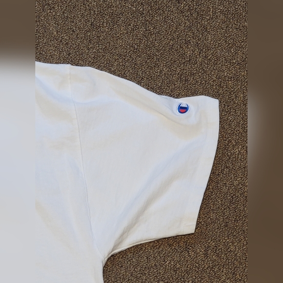 Champion Short Sleeve T-shirt - Picture 4 of 4